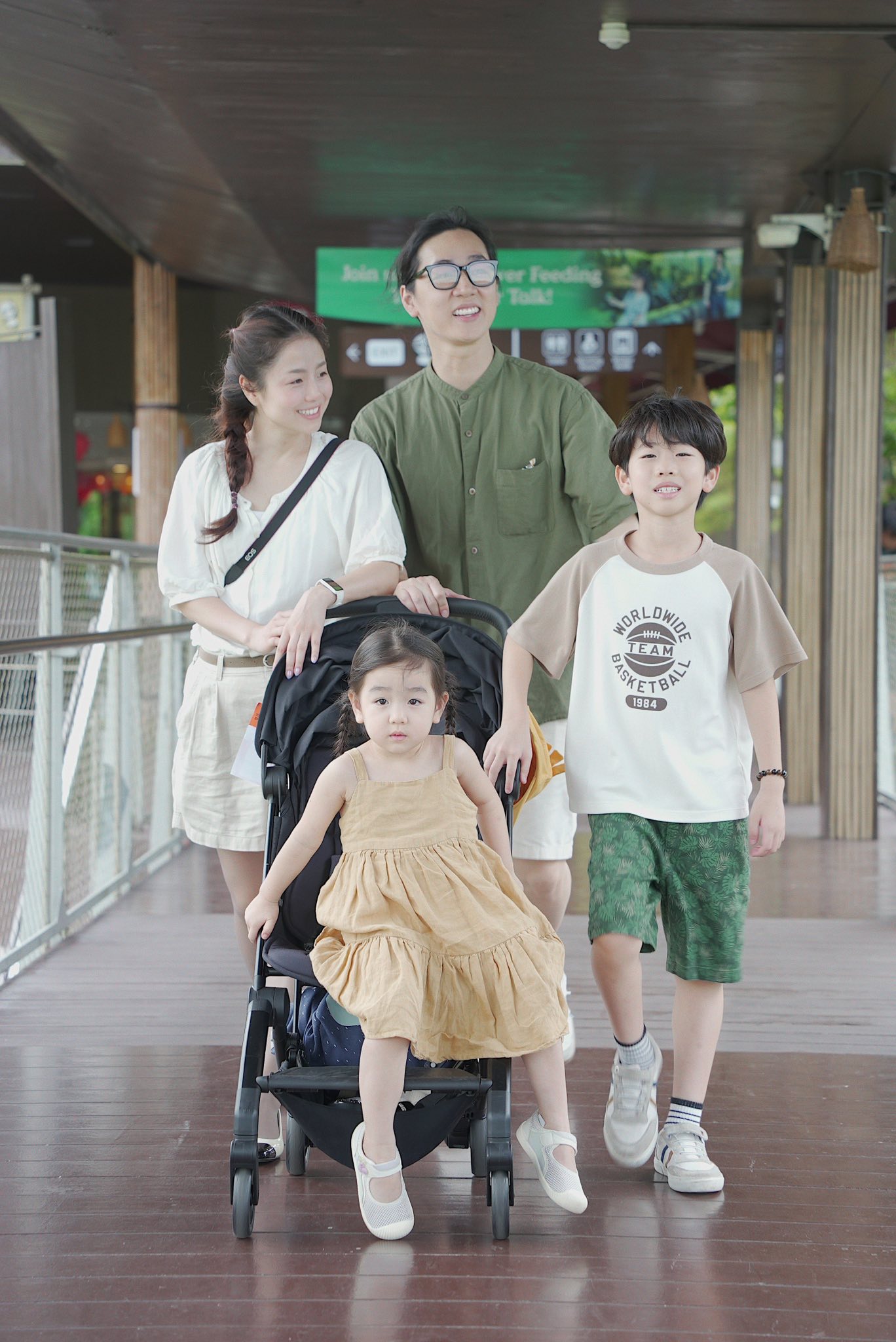 Bé Bún - con gái hot mom Nam Thương, bị ốm: Người mệt nhừ, mắt xưng húp, vẫn xứng danh "tiểu mỹ nhân"- Ảnh 9.