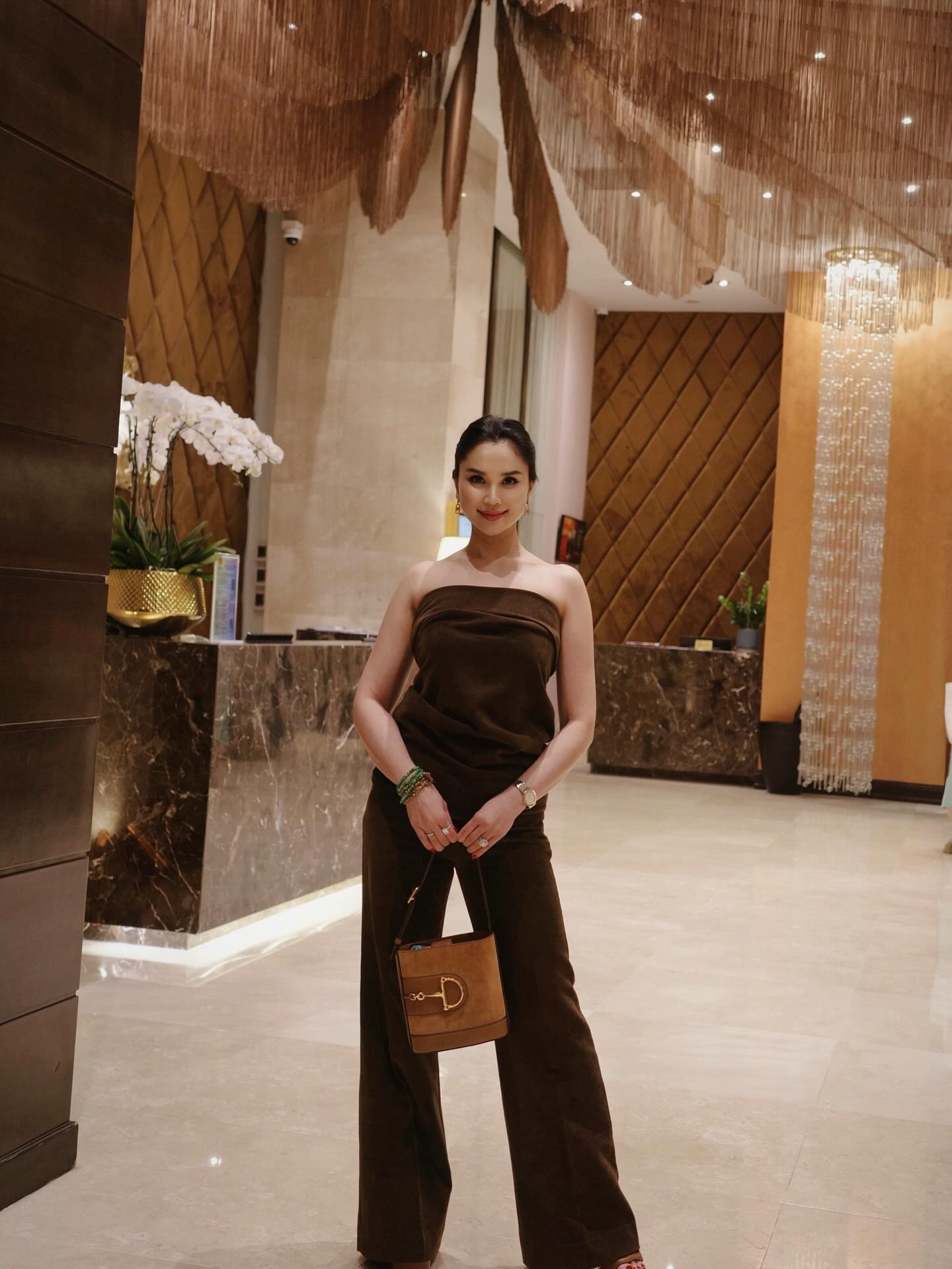 “Điệu” ở tuổi 40: Bí quyết giữ năng lượng và nhan sắc của nữ CEO Linh Đặng - "chị bán gạo nổi nhất MXH"- Ảnh 12.