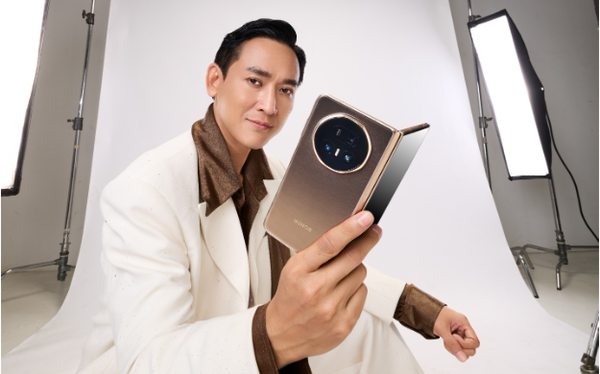 Cuộc đua điện thoại gập 2025: Khi HONOR Magic V5 khẳng định vị thế mỏng nhưng không đánh đổi- Ảnh 1. Cuộc đua điện thoại gập 2025: Khi HONOR Magic V5 khẳng định vị thế mỏng nhưng không đánh đổi- Ảnh 1.