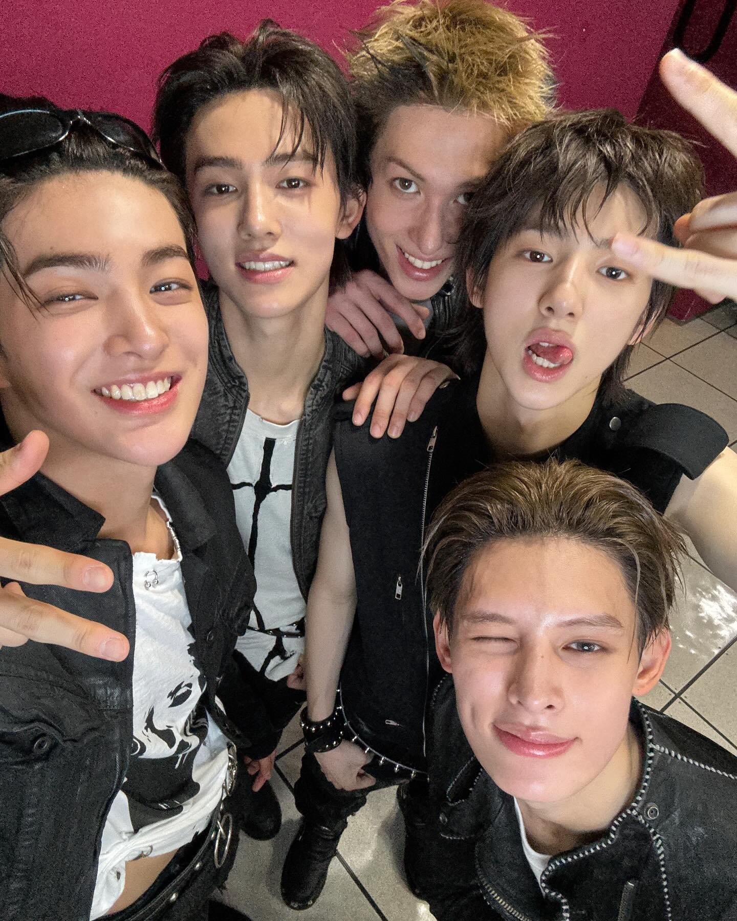 Jennie và G-DRAGON đối đầu!- Ảnh 5.