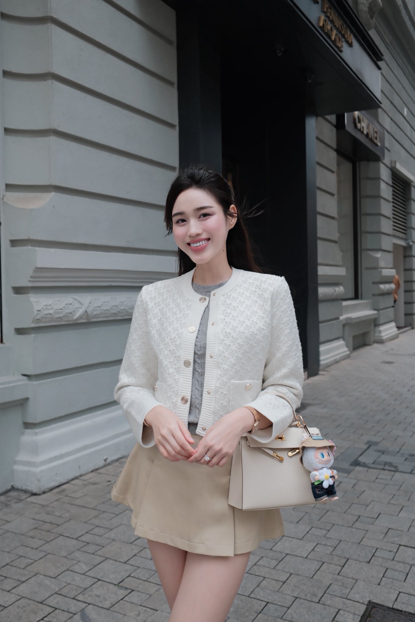 HH Đỗ Hà ăn hỏi: Cô dâu đặt 21 bộ áo dài, riêng áo dài cưới từ tên gọi đã mang ý nghĩa đặc biệt- Ảnh 18.