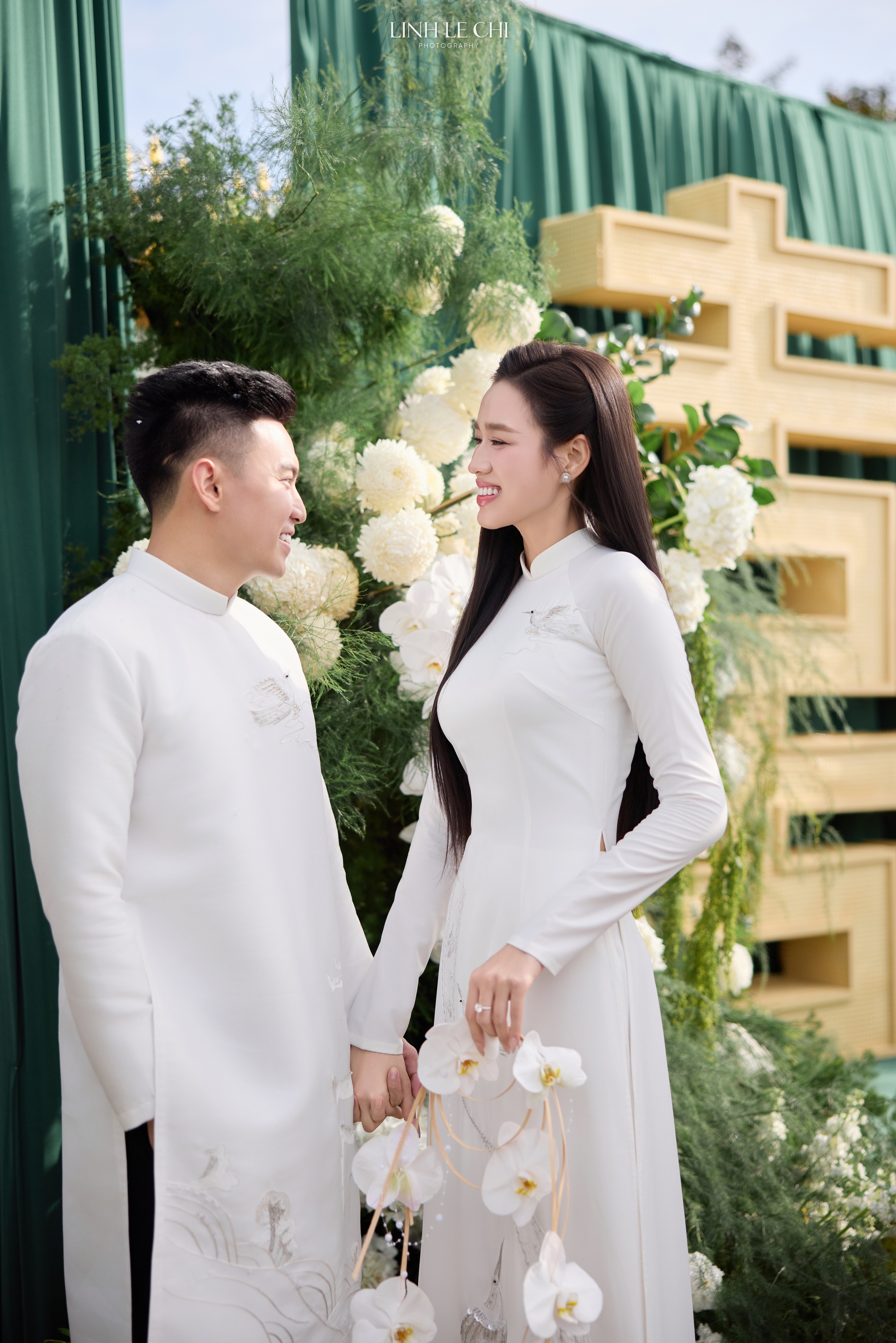 HH Đỗ Hà ăn hỏi: Cô dâu đặt 21 bộ áo dài, riêng áo dài cưới từ tên gọi đã mang ý nghĩa đặc biệt- Ảnh 11.