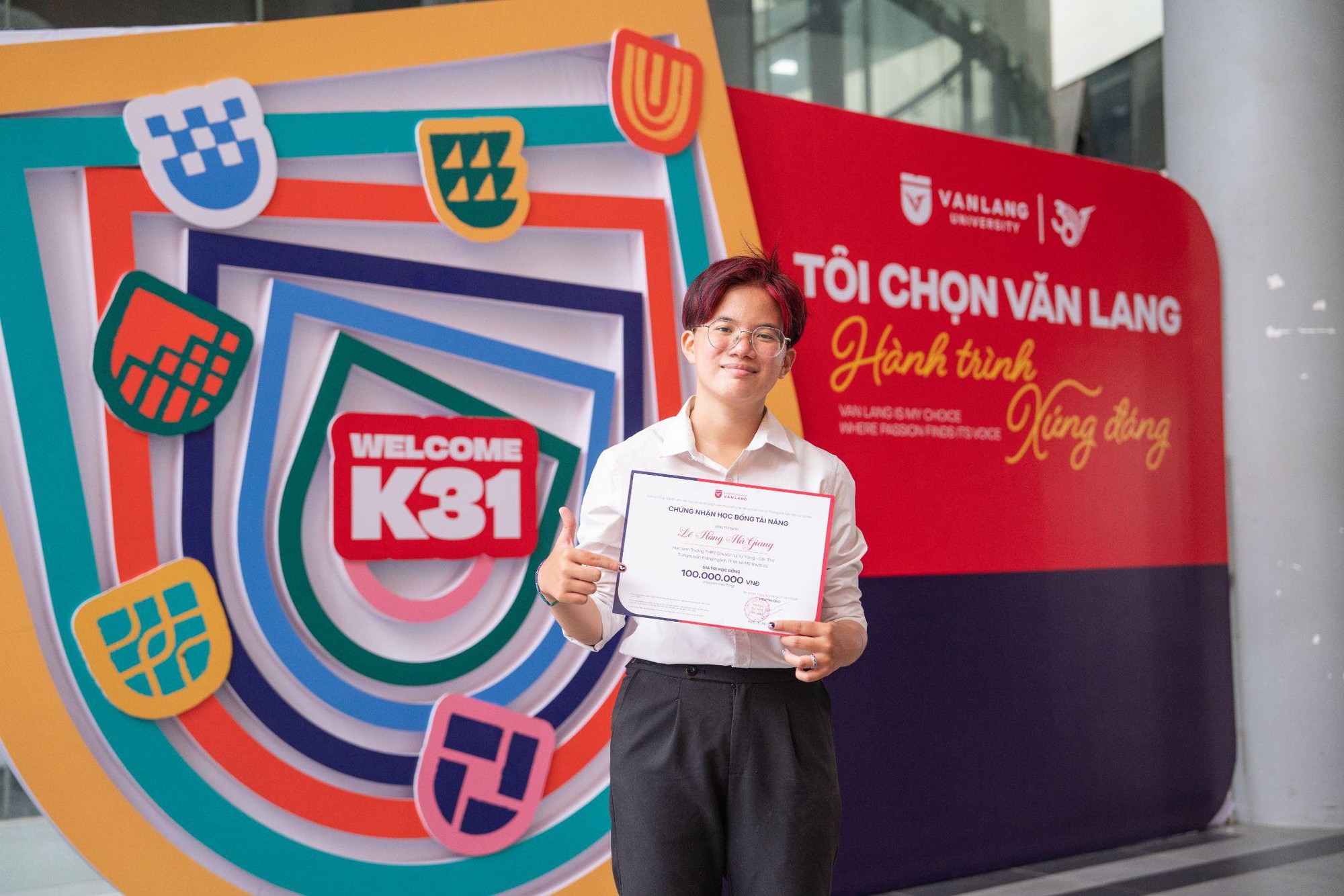 Học sinh giỏi chọn nơi “hợp vibe”, được là chính mình tại Trường Đại học Văn Lang- Ảnh 2. Học sinh giỏi chọn nơi “hợp vibe”, được là chính mình tại Trường Đại học Văn Lang- Ảnh 2.