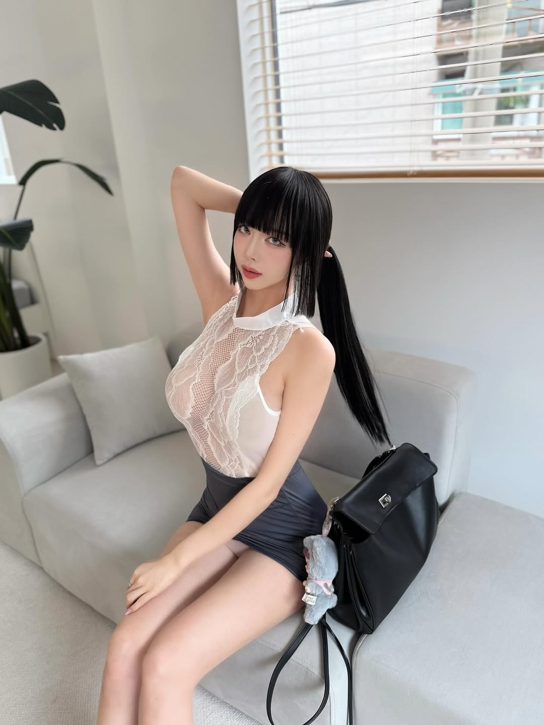 Nữ DJ khiến fan "đứng hình" vì cứ xuất hiện là khiến fan ngây ngất- Ảnh 3.