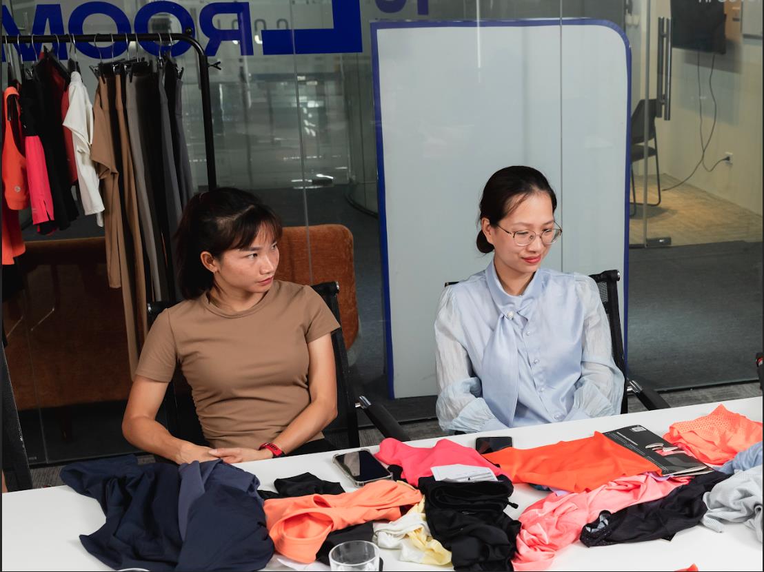 Có gì ở bộ sưu tập chạy bộ nữ của nữ hoàng điền kinh Nguyễn Thị Oanh x Coolmate?- Ảnh 3. Có gì ở bộ sưu tập chạy bộ nữ của nữ hoàng điền kinh Nguyễn Thị Oanh x Coolmate?- Ảnh 3.