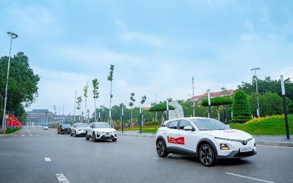VinFast chinh phục người dùng với những đặc quyền hậu mãi 5 sao- Ảnh 1.