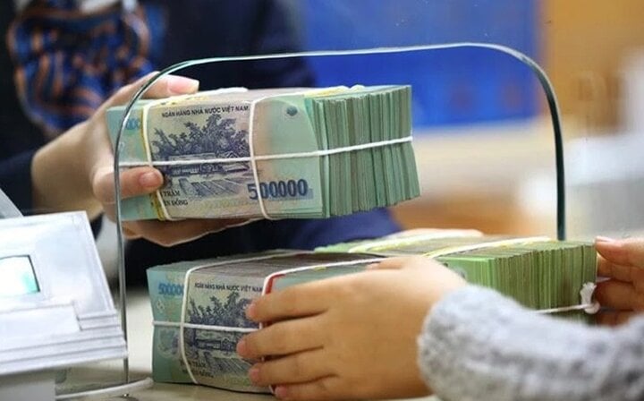 Ngoài 40 tuổi, bạn nên giữ tiền ở đâu để vừa an toàn vừa sinh lời?- Ảnh 1.