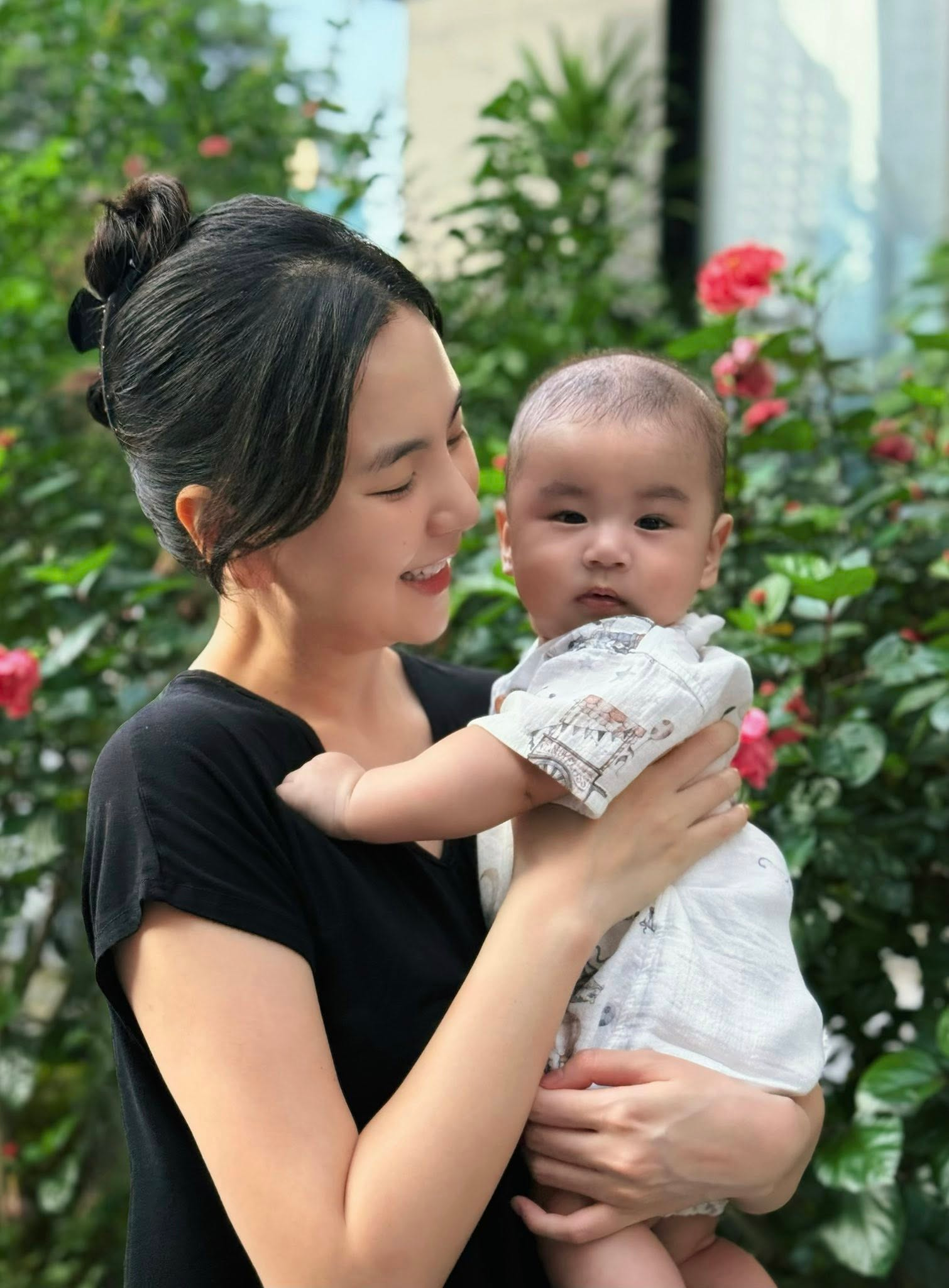 4 hot mom rủ nhau "trốn con", hội tụ trong một khung hình: Nhan sắc mẹ bỉm khiến khắp cõi mạng trầm trồ- Ảnh 3.