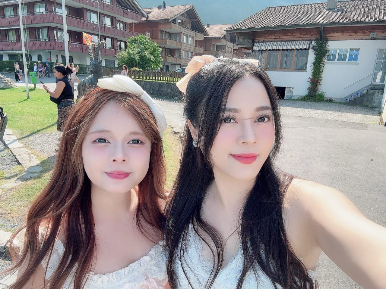 Con gái lớn của hot mom Hằng Túi gây "choáng" với nhan sắc thiếu nữ: Đúng chuẩn "phiên bản tuổi 16" của mẹ- Ảnh 7.