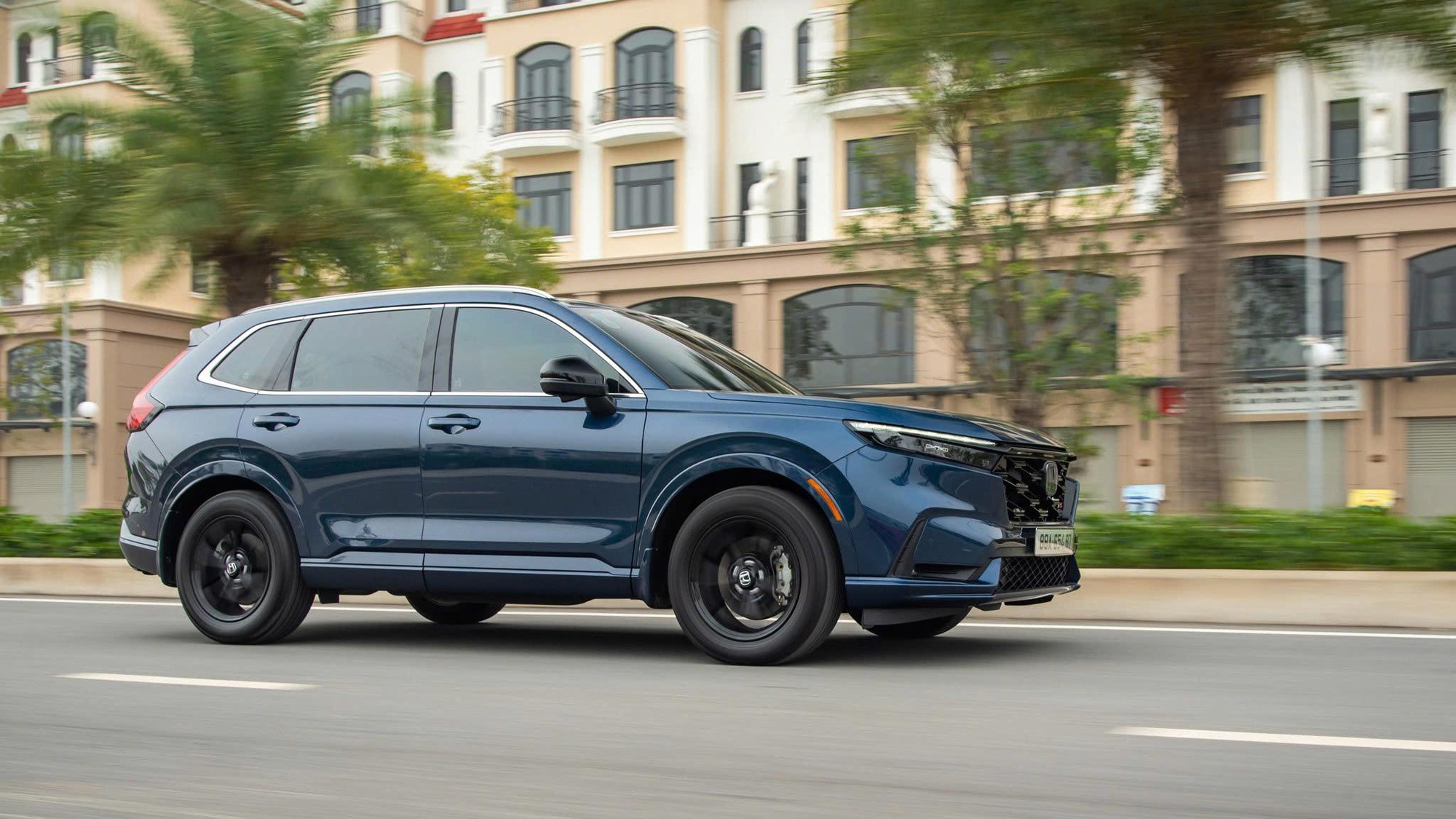 "Trận chiến" Xe Hybrid của năm tại CCA 2025: Honda CR-V e:HEV RS là ứng cử viên sáng giá- Ảnh 3. "Trận chiến" Xe Hybrid của năm tại CCA 2025: Honda CR-V e:HEV RS là ứng cử viên sáng giá- Ảnh 3.