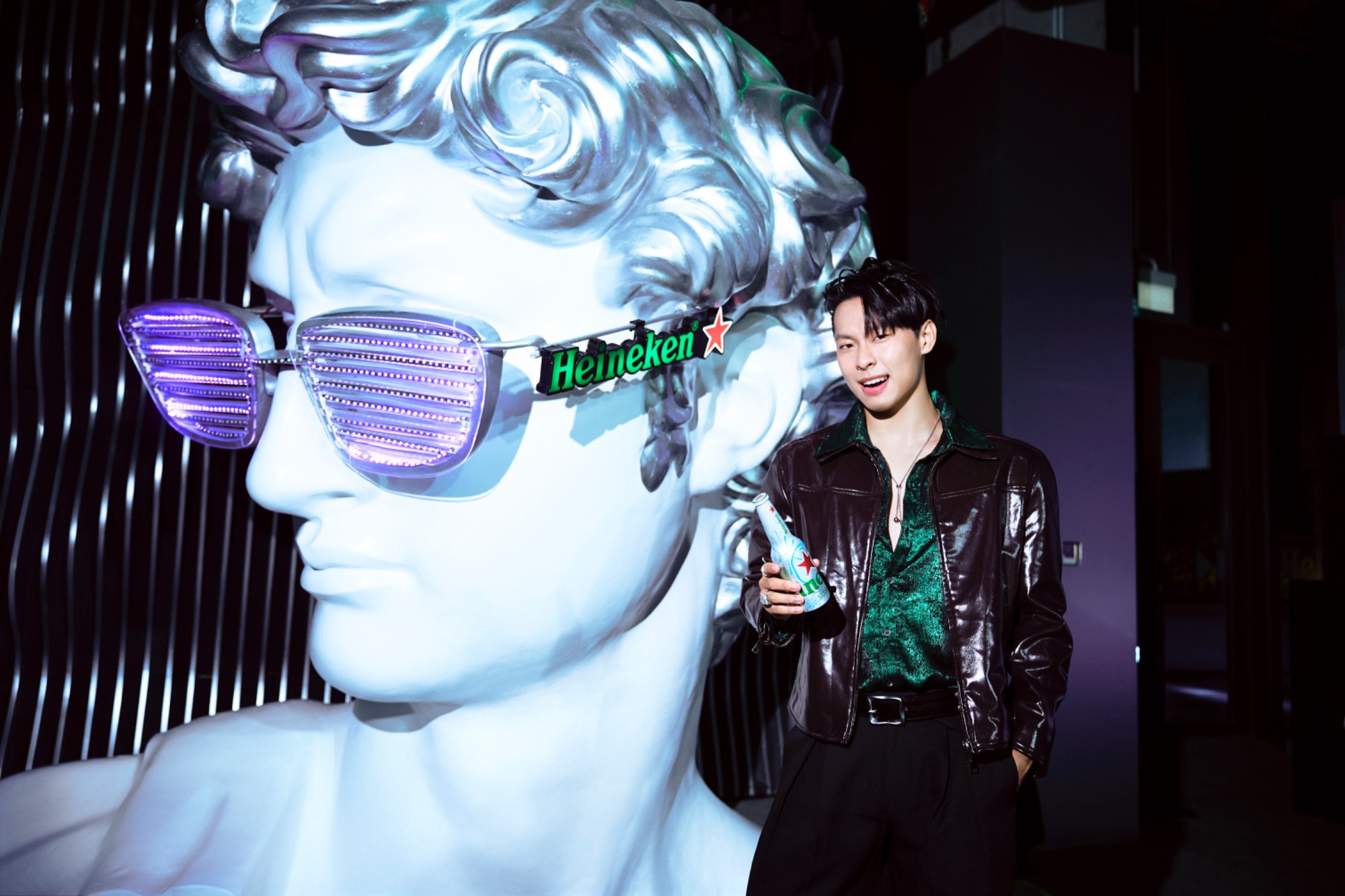 Dàn Em Xinh, Anh Trai quy tụ trong đêm tiệc đẳng cấp ra mắt Heineken Silver phiên bản chai nhôm mới- Ảnh 2. Dàn Em Xinh, Anh Trai quy tụ trong đêm tiệc đẳng cấp ra mắt Heineken Silver phiên bản chai nhôm mới- Ảnh 2.