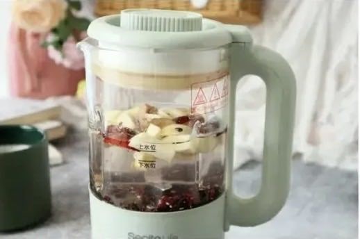 Phụ nữ nên luân phiên uống 3 ly nước này vào bữa sáng để cải thiện tỳ vị và làn da hồng hào, mịn đẹp!- Ảnh 2.