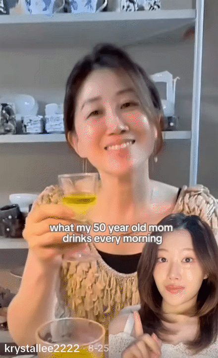 Phụ nữ Hàn tuổi 50 giữ da căng mướt chỉ với ly nước 5k, đến con gái là beauty blogger cũng phải học theo- Ảnh 10.