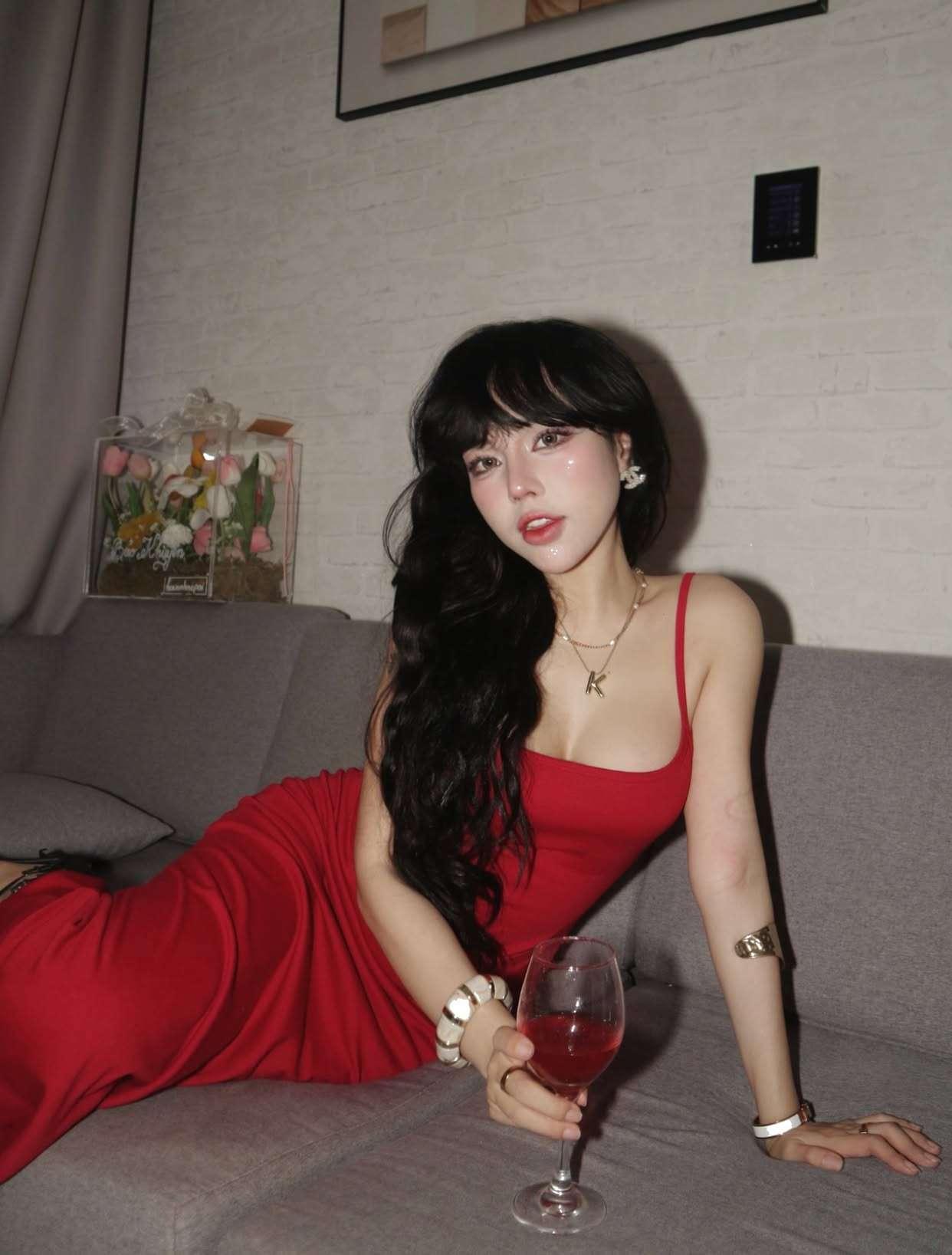 Bảo Khuyên Susan lên đồ, nhan sắc đến mức netizen phải thốt lên: "Si mê ánh mắt"- Ảnh 3. Bảo Khuyên Susan lên đồ, nhan sắc đến mức netizen phải thốt lên: "Si mê ánh mắt"- Ảnh 3.