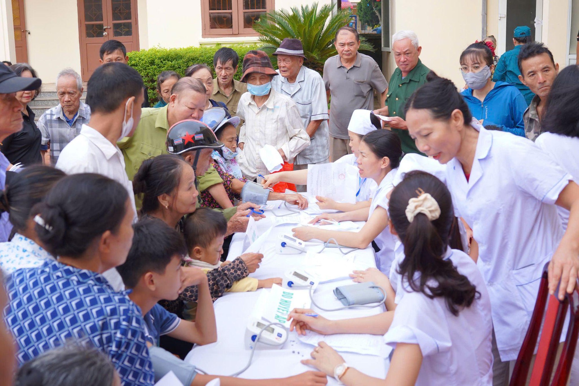 Hành trình chăm sóc sức khỏe, sẻ chia yêu thương cùng Ariston và AloBacsi- Ảnh 2.
