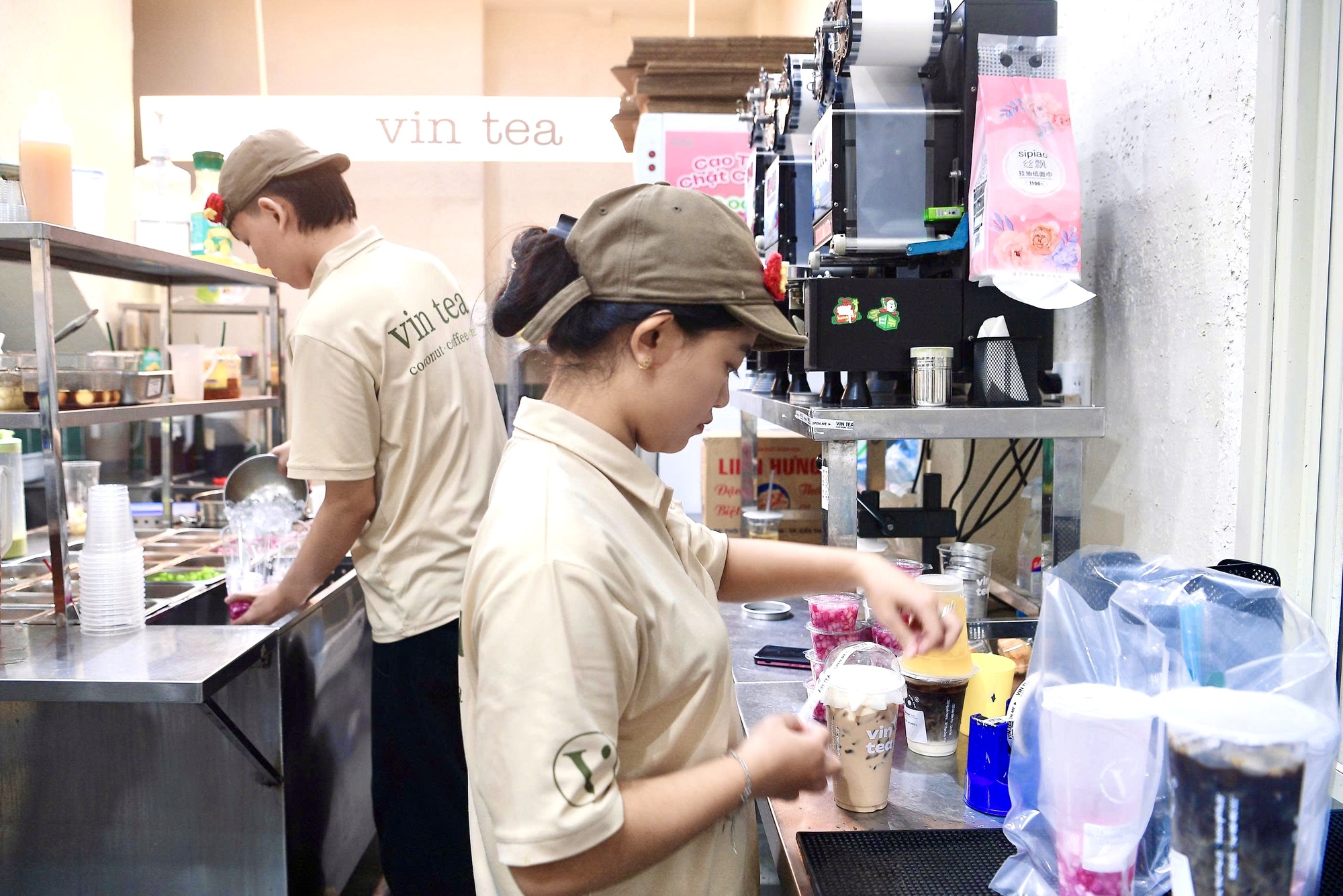 Từ quán nhỏ đến thương hiệu “gây sốt”: Vin Tea tăng gần 50% doanh thu nhờ nền tảng số- Ảnh 4. Từ quán nhỏ đến thương hiệu “gây sốt”: Vin Tea tăng gần 50% doanh thu nhờ nền tảng số- Ảnh 4.