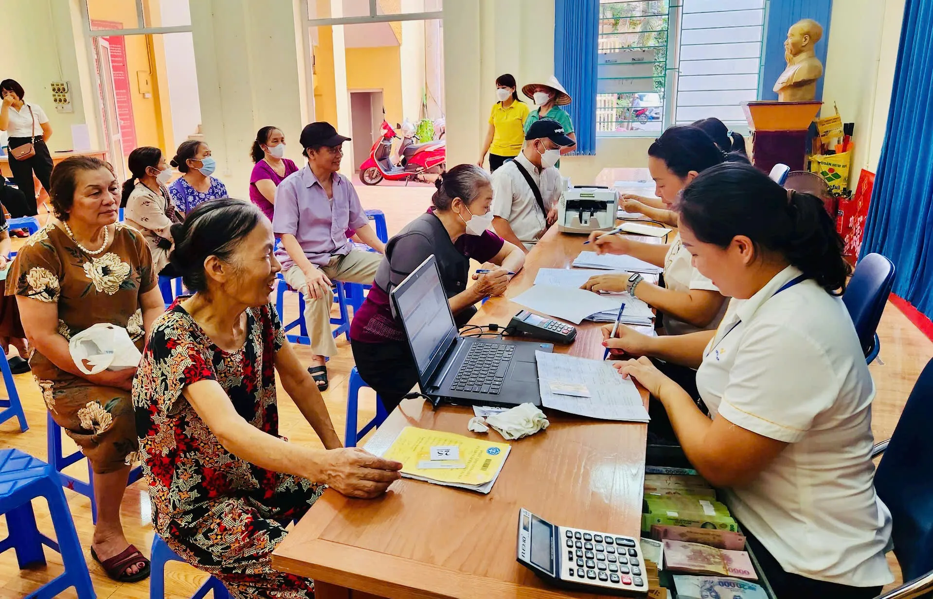Trợ cấp nghỉ hưu tăng gấp 4 lần, "an yên tuổi già" không còn là giấc mơ: Chi tiết các đối tượng được thụ hưởng- Ảnh 1. Trợ cấp nghỉ hưu tăng gấp 4 lần, "an yên tuổi già" không còn là giấc mơ: Chi tiết các đối tượng được thụ hưởng- Ảnh 1.