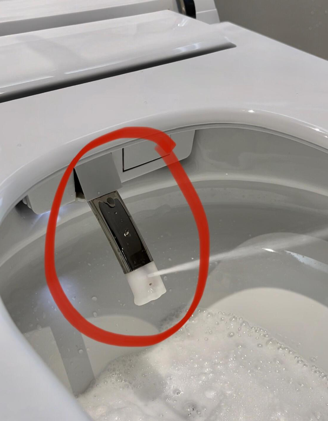 Sau 2 năm dùng bồn cầu thông minh, tôi tháo bỏ và quay lại loại thường: Đắt, phiền, và “thông minh” quá mức cần thiết- Ảnh 5. Sau 2 năm dùng bồn cầu thông minh, tôi tháo bỏ và quay lại loại thường: Đắt, phiền, và “thông minh” quá mức cần thiết- Ảnh 5.