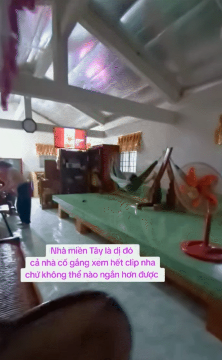 Độc lạ nhà miền Tây: Rộng như mê cung, gạch hoa mỗi phòng một kiểu, tiến vào khu bếp ai nấy đều "giật mình"- Ảnh 9. Độc lạ nhà miền Tây: Rộng như mê cung, gạch hoa mỗi phòng một kiểu, tiến vào khu bếp ai nấy đều "giật mình"- Ảnh 9.