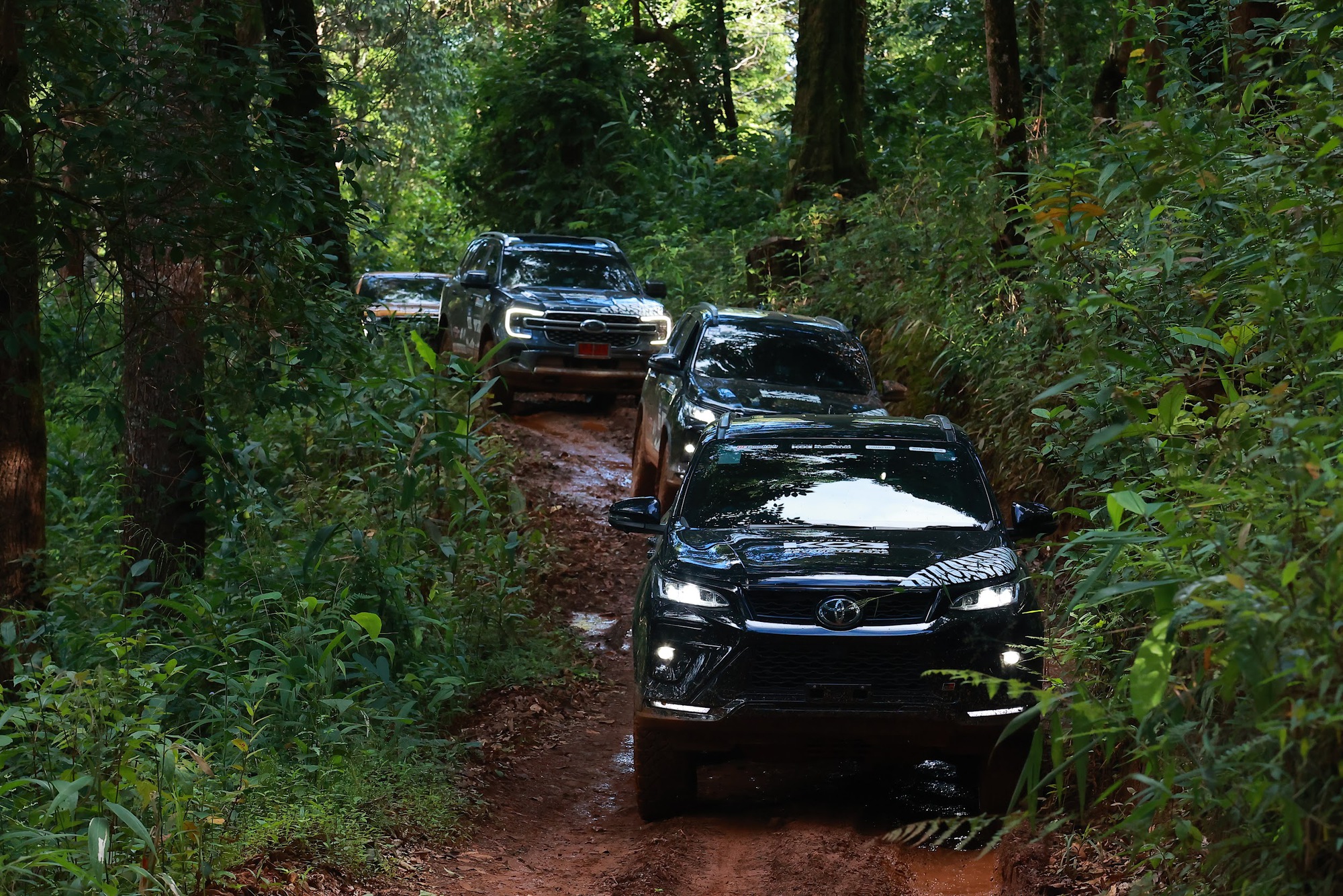 BFGoodrich KO3: Bản lĩnh vượt 4.000 khúc cua gắt, sinh tồn ngoài vùng phủ sóng- Ảnh 2.