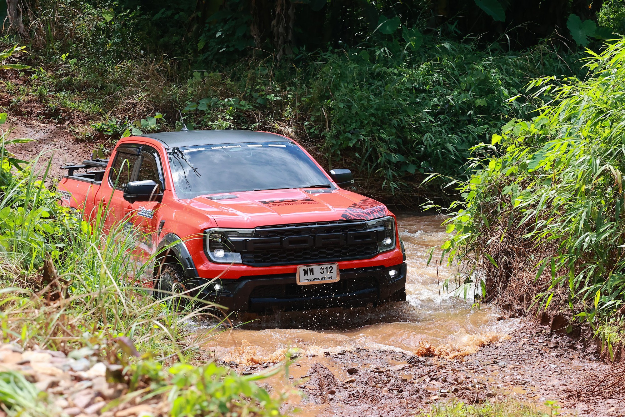 BFGoodrich KO3: Bản lĩnh vượt 4.000 khúc cua gắt, sinh tồn ngoài vùng phủ sóng- Ảnh 3.