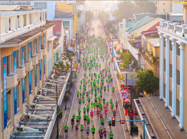 VPBank Hanoi International Marathon 2025, cung đường trong mơ giữa mùa thu Hà Nội- Ảnh 6. VPBank Hanoi International Marathon 2025, cung đường trong mơ giữa mùa thu Hà Nội- Ảnh 6.
