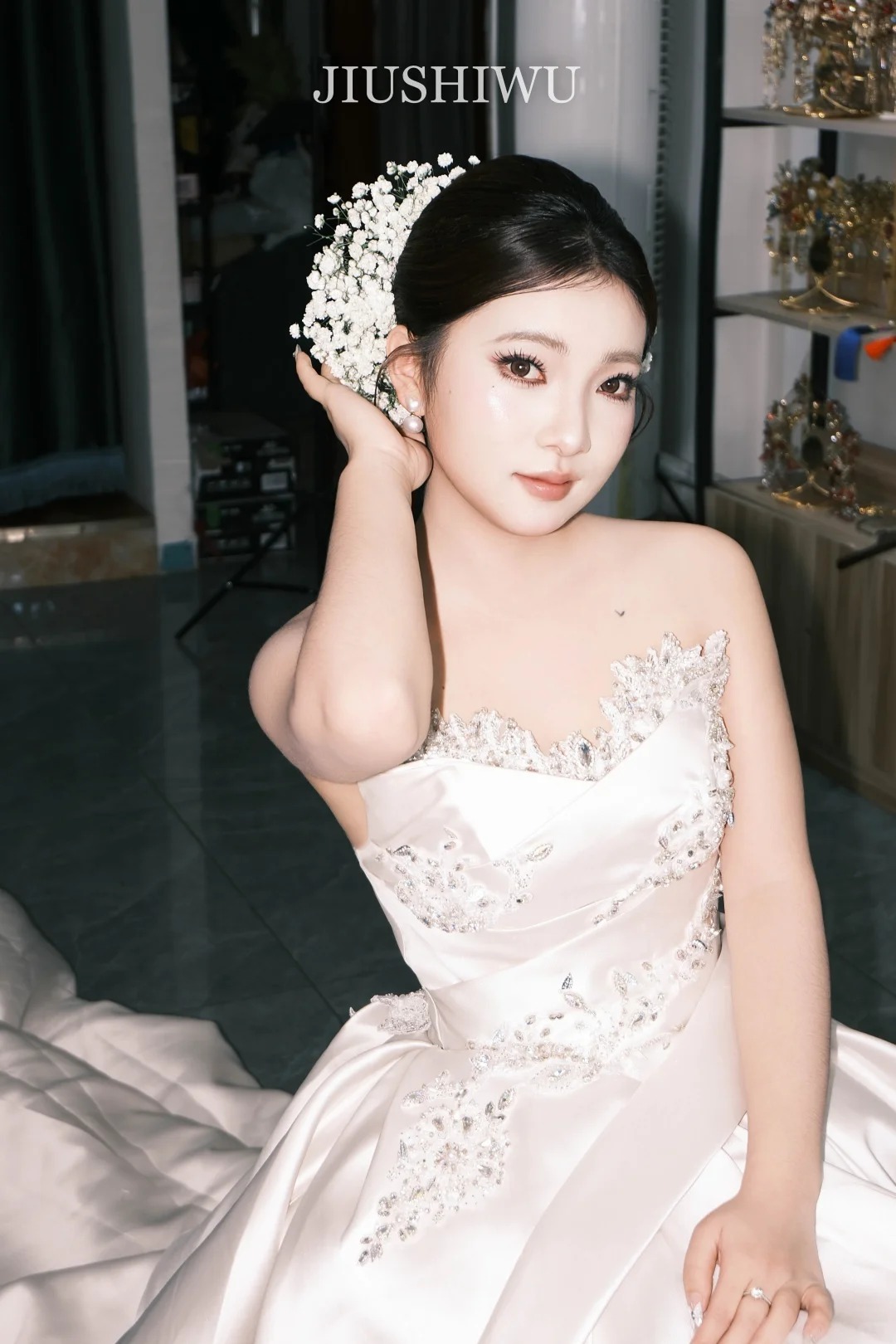 Mốt cài hoa "thần tiên tỷ tỷ": Vì sao giới trẻ xứ Trung phát cuồng đu trend giống Lưu Diệc Phi?- Ảnh 11.