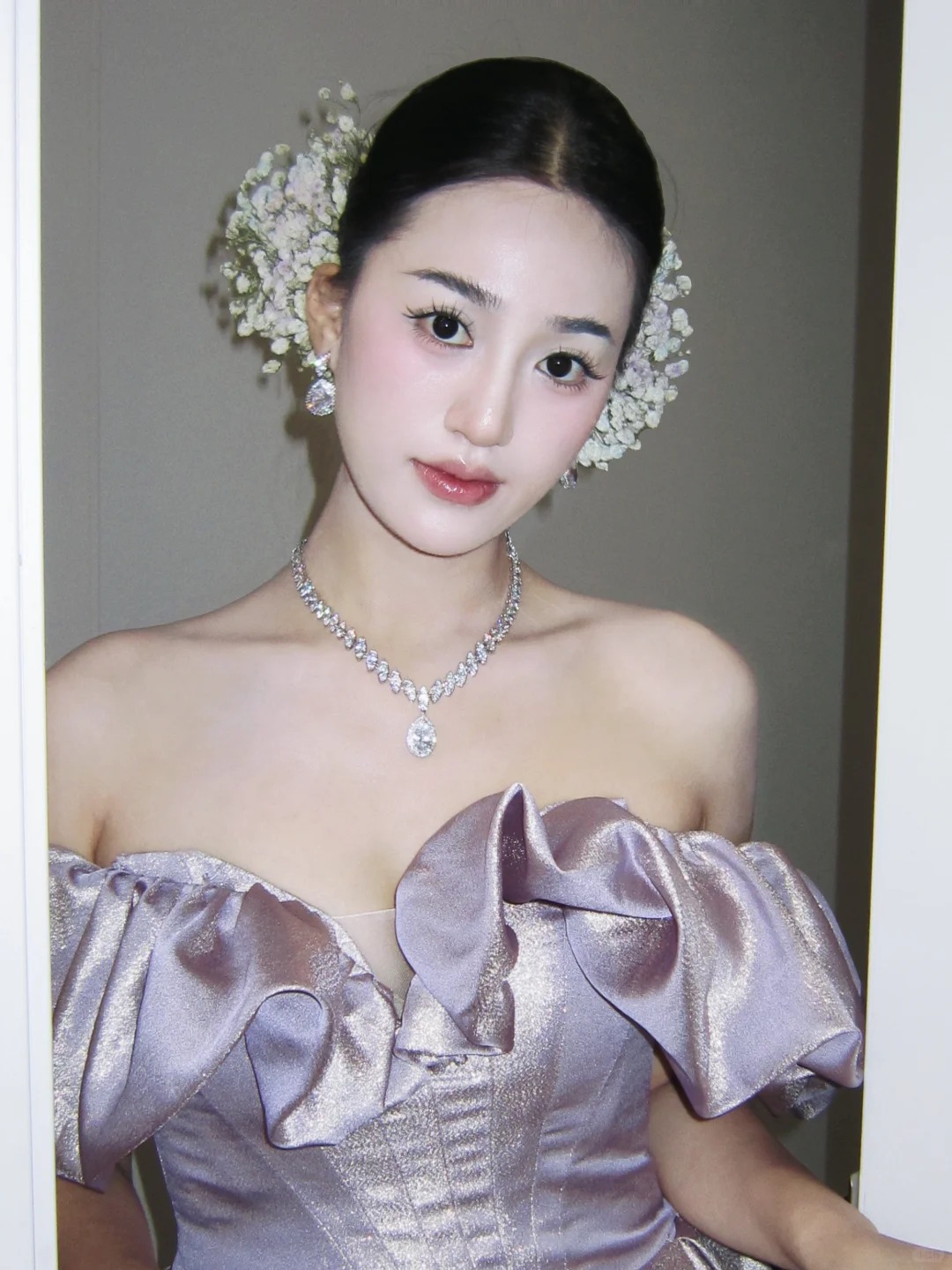 Mốt cài hoa "thần tiên tỷ tỷ": Vì sao giới trẻ xứ Trung phát cuồng đu trend giống Lưu Diệc Phi?- Ảnh 13.