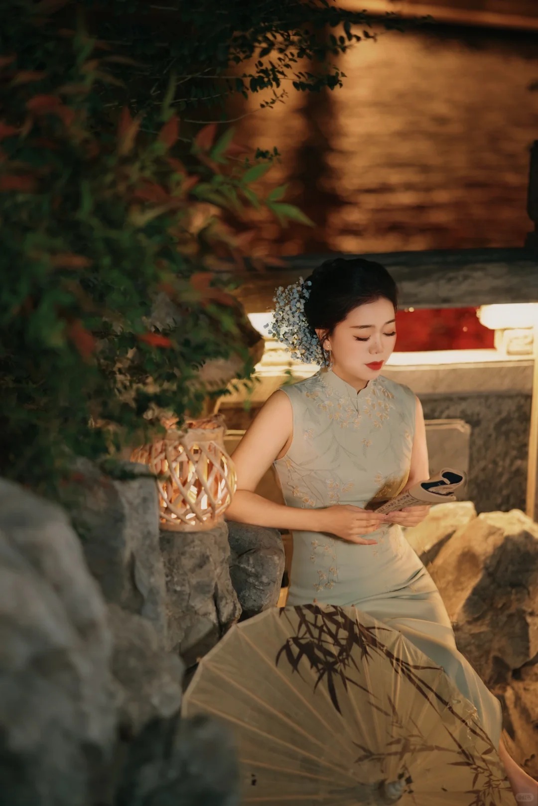 Mốt cài hoa "thần tiên tỷ tỷ": Vì sao giới trẻ xứ Trung phát cuồng đu trend giống Lưu Diệc Phi?- Ảnh 16.