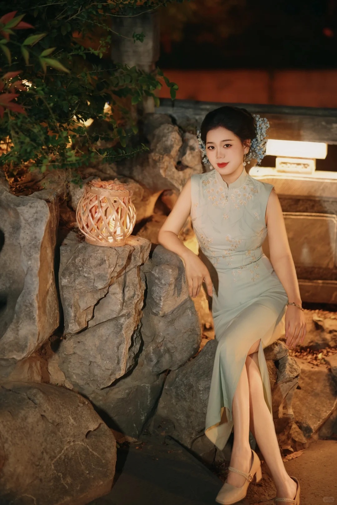 Mốt cài hoa "thần tiên tỷ tỷ": Vì sao giới trẻ xứ Trung phát cuồng đu trend giống Lưu Diệc Phi?- Ảnh 17.