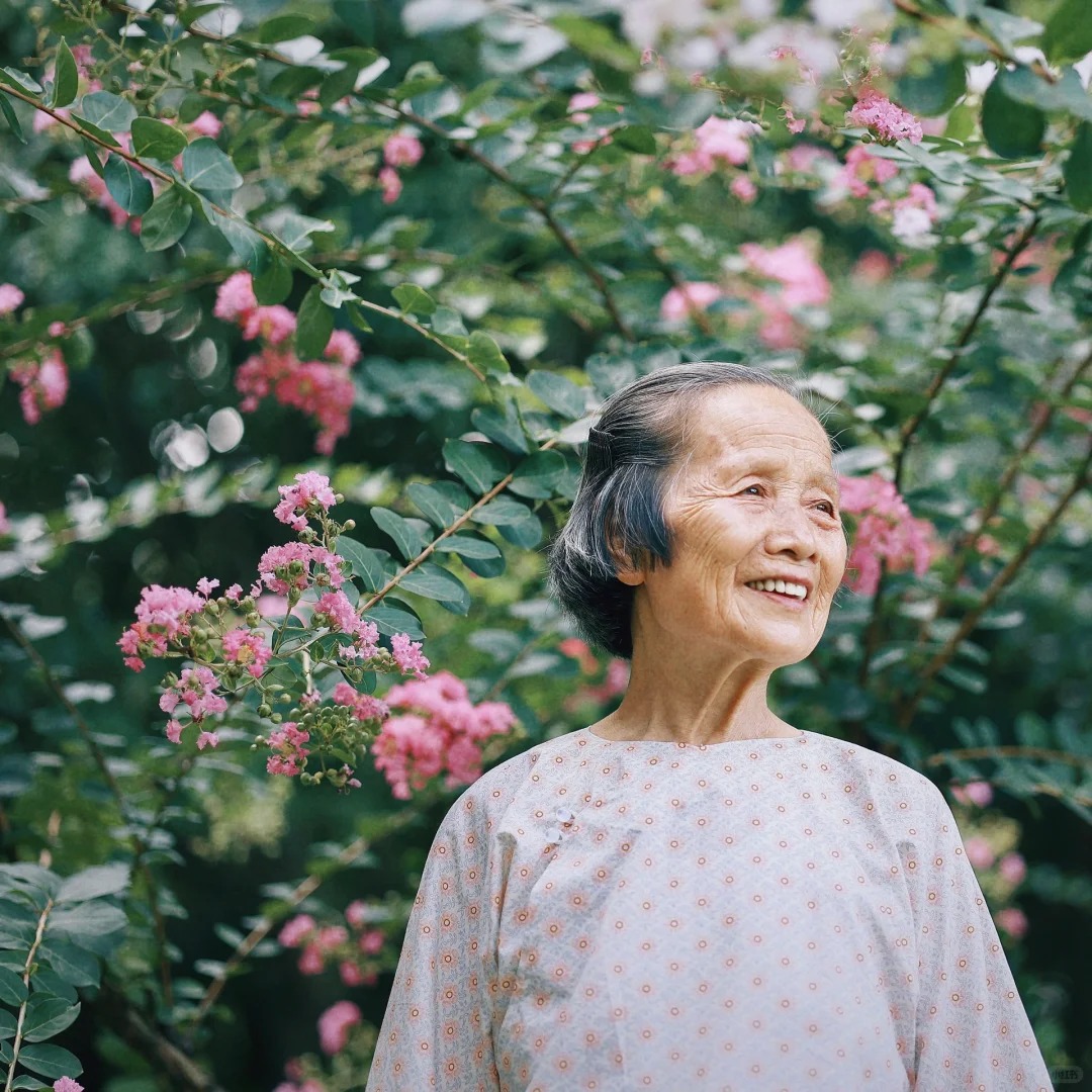 Cảnh báo: 90% người trung niên đang phí hoài "vốn sống" vào 4 điều vô bổ, xem ngay để dừng lại!- Ảnh 2.