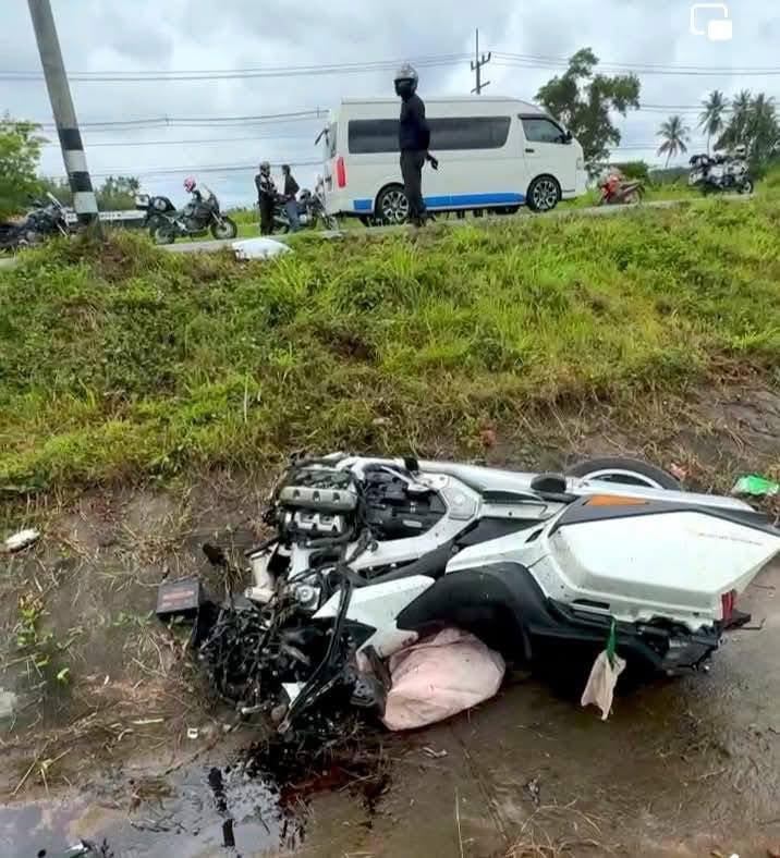 Xe Honda Thái gãy đôi sau tai nạn nhưng người lái chỉ bị thương nhẹ nhờ thứ rất lạ: CSGT cũng dùng xe này- Ảnh 5. Xe Honda Thái gãy đôi sau tai nạn nhưng người lái chỉ bị thương nhẹ nhờ thứ rất lạ: CSGT cũng dùng xe này- Ảnh 5.