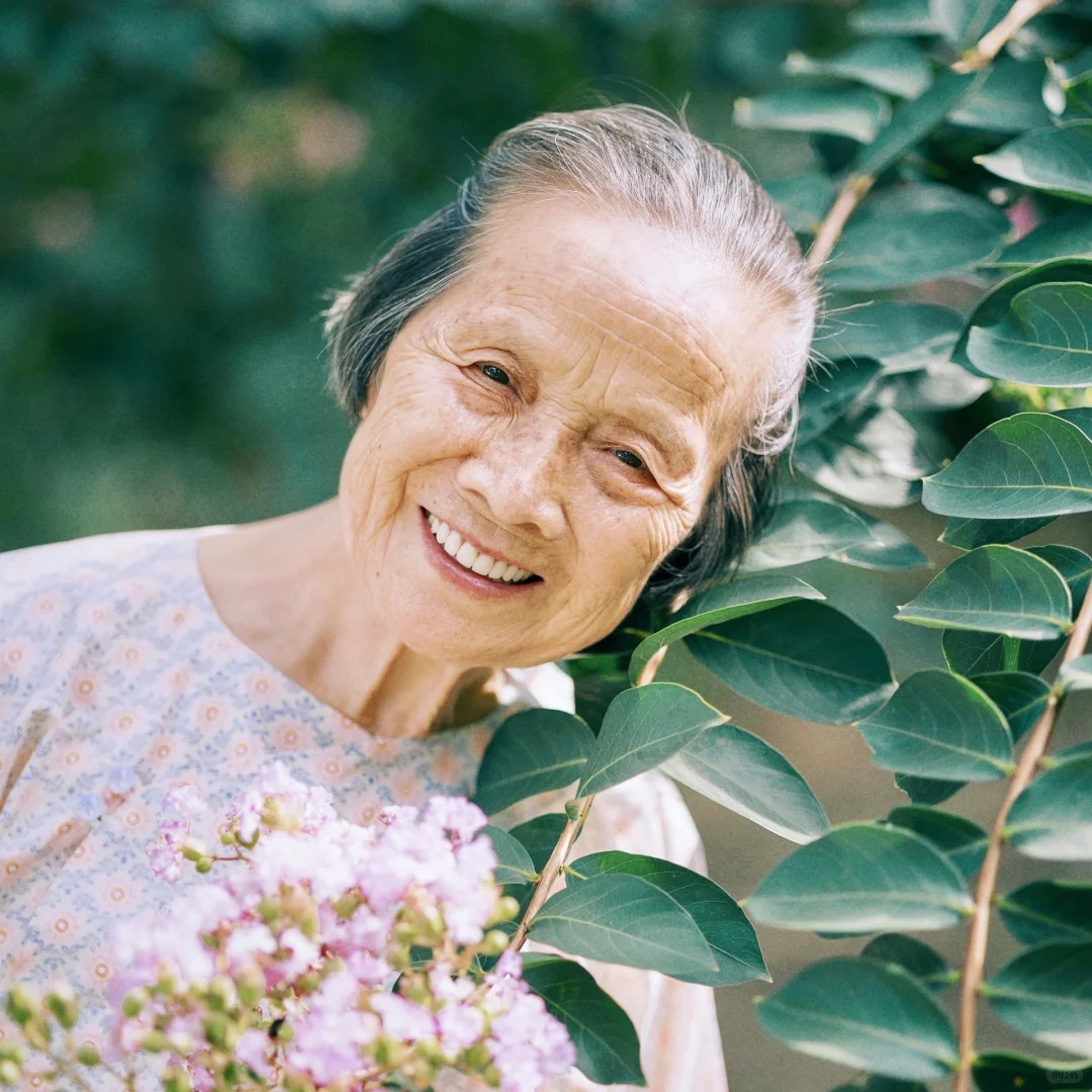 Cảnh báo: 90% người trung niên đang phí hoài "vốn sống" vào 4 điều vô bổ, xem ngay để dừng lại!- Ảnh 1.