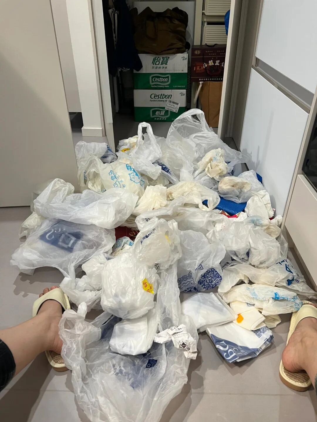 Dì tôi luôn bị nói là keo kiệt, nhưng càng nhìn kỹ, tôi càng hiểu: Đó là cách sống thông minh nhất đời- Ảnh 8. Dì tôi luôn bị nói là keo kiệt, nhưng càng nhìn kỹ, tôi càng hiểu: Đó là cách sống thông minh nhất đời- Ảnh 8.