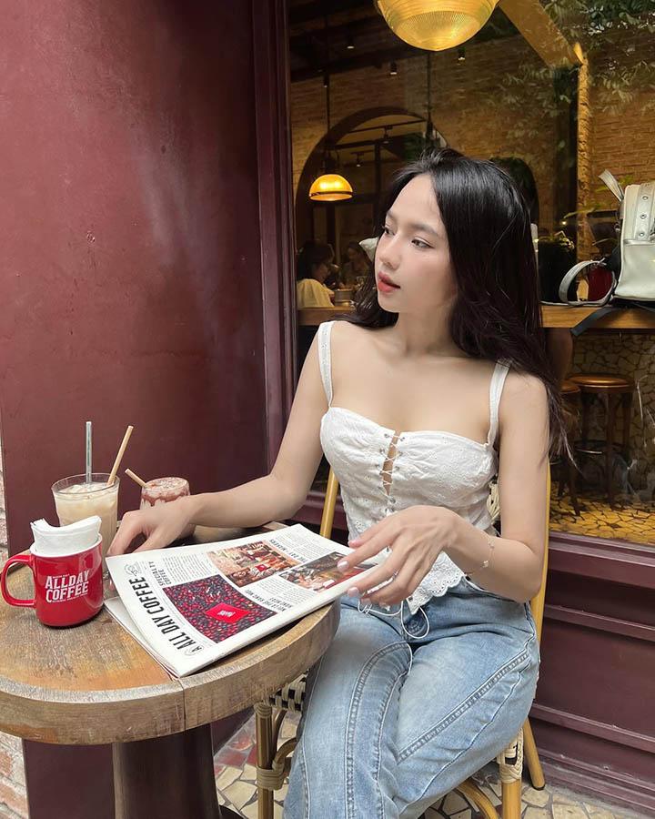 Cô nàng khiến fan “nóng mắt” với từng khung hình- Ảnh 9. Cô nàng khiến fan “nóng mắt” với từng khung hình- Ảnh 9.