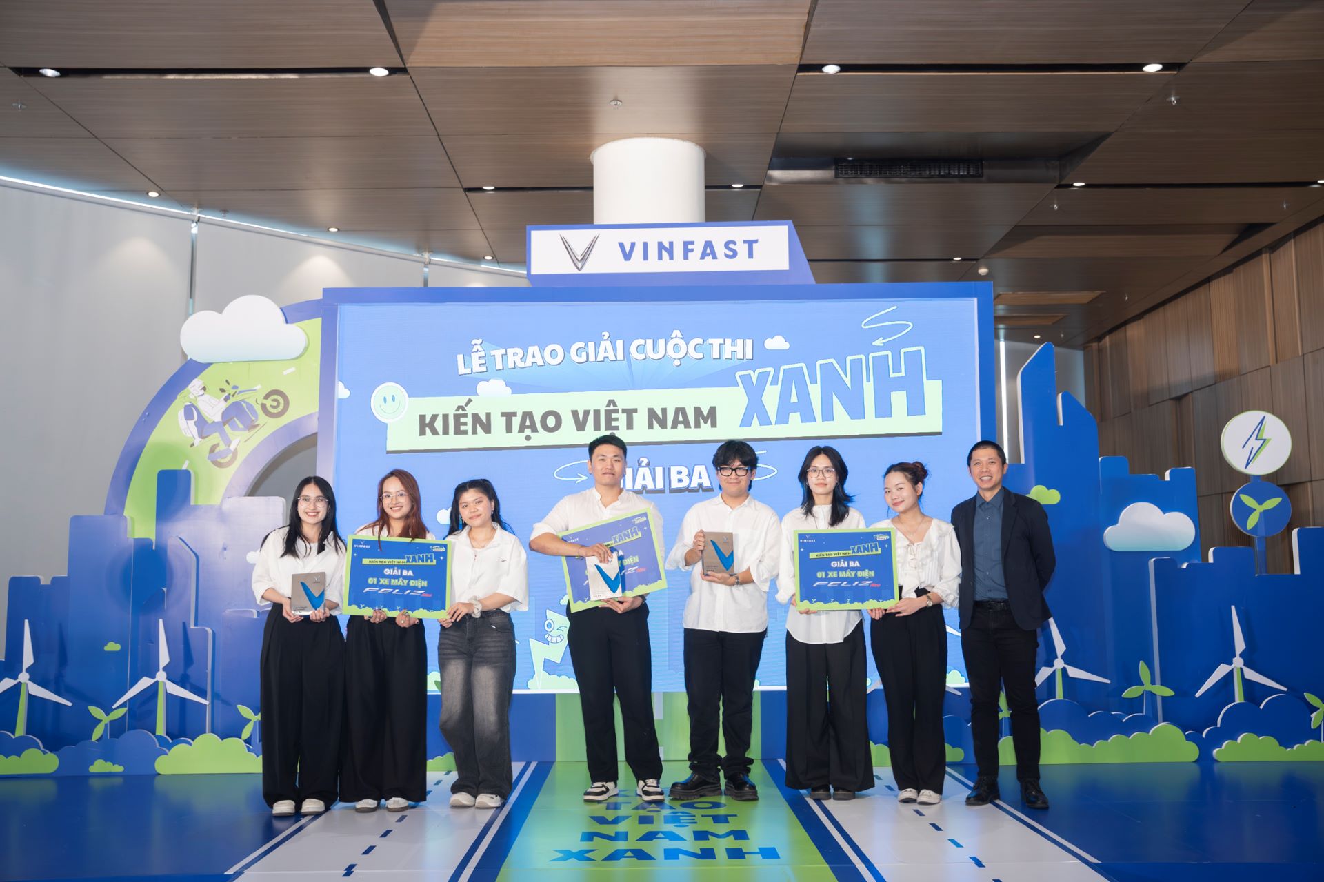 Đã tìm ra chủ nhân thắng giải cao nhất cuộc thi "Kiến tạo Việt Nam Xanh"- Ảnh 5. Đã tìm ra chủ nhân thắng giải cao nhất cuộc thi "Kiến tạo Việt Nam Xanh"- Ảnh 5.