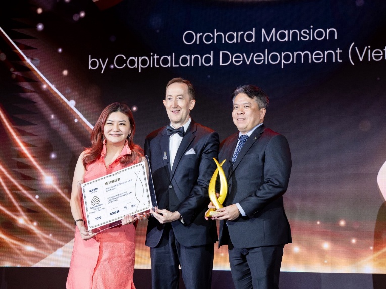 CapitaLand Development được vinh danh tại Giải thưởng Bất động sản Việt Nam PropertyGuru 2025- Ảnh 3. CapitaLand Development được vinh danh tại Giải thưởng Bất động sản Việt Nam PropertyGuru 2025- Ảnh 3.