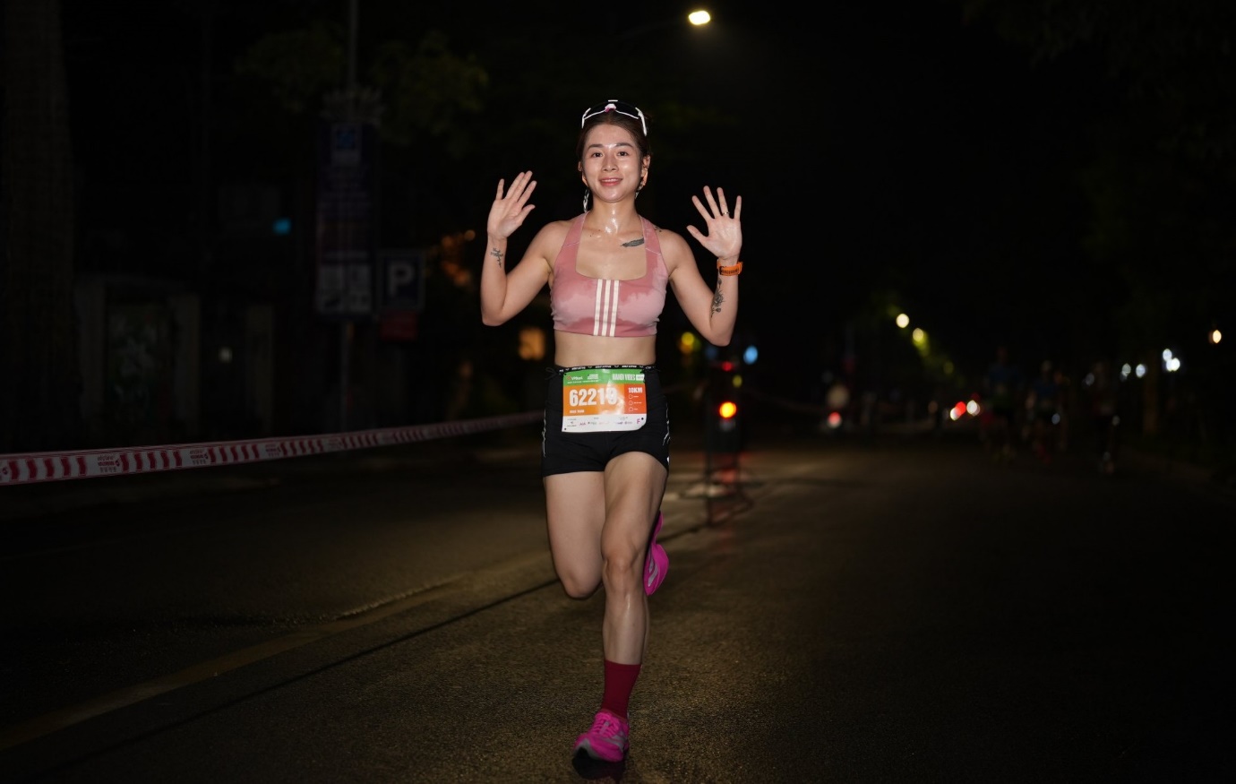 Những bóng hồng VPIM 2025 - lan tỏa năng lượng sống khỏe, sống thịnh vượng- Ảnh 7. Những bóng hồng VPIM 2025 - lan tỏa năng lượng sống khỏe, sống thịnh vượng- Ảnh 7.