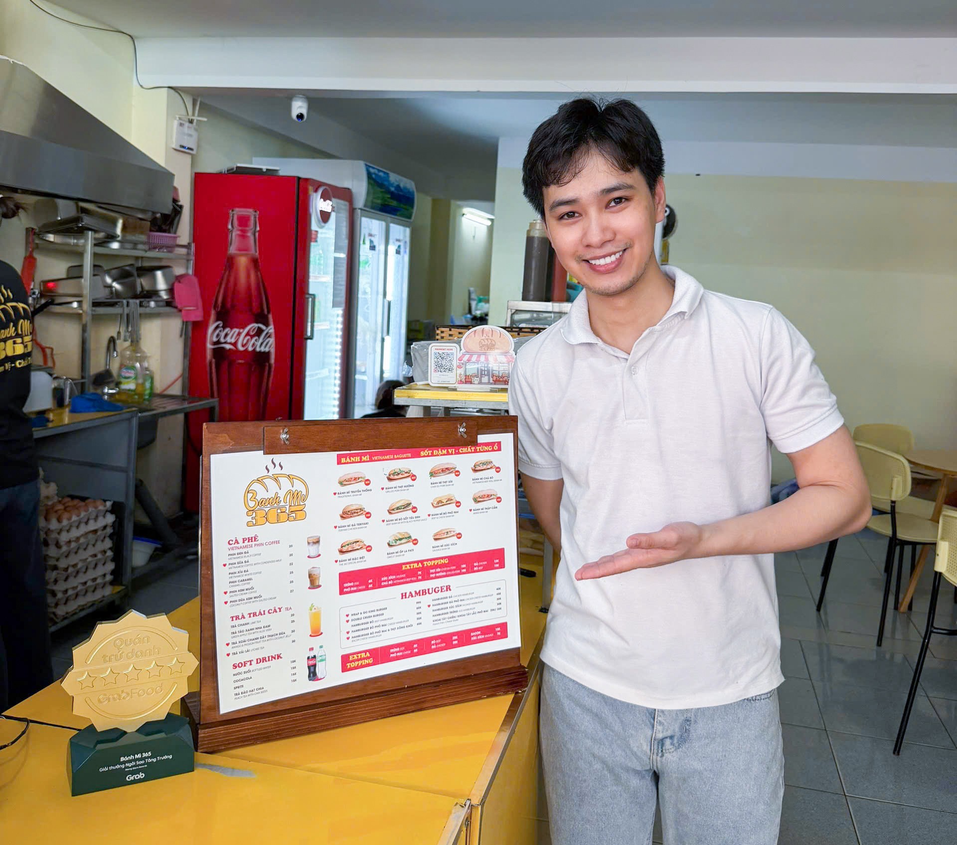 Quán bánh mì miền Trung “lên app” chinh phục du khách, doanh thu tăng 20 lần- Ảnh 1.