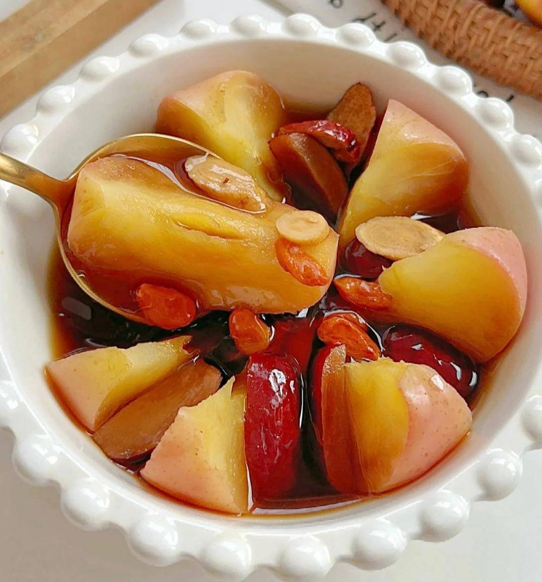 Vì tôi ăn món hấp này mỗi ngày nên da mặt bây giờ "như được ngậm nước", mịn và hồng hào, ai cũng khen đẹp!- Ảnh 9. Vì tôi ăn món hấp này mỗi ngày nên da mặt bây giờ "như được ngậm nước", mịn và hồng hào, ai cũng khen đẹp!- Ảnh 9.