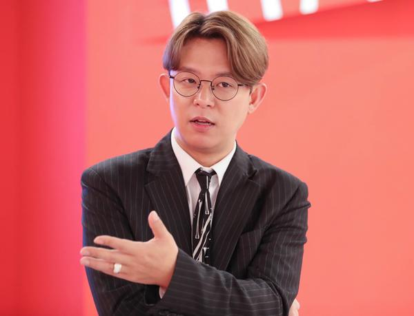 Cấm sóng nam ca sĩ 3 năm vì tội cờ bạc trái phép- Ảnh 6. Cấm sóng nam ca sĩ 3 năm vì tội cờ bạc trái phép- Ảnh 6.