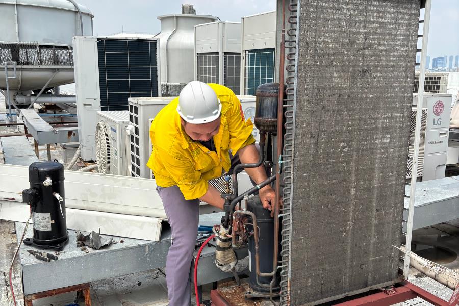 Điện lạnh công nghiệp bùng nổ, cần dịch vụ chuyên nghiệp- Ảnh 1. Điện lạnh công nghiệp bùng nổ, cần dịch vụ chuyên nghiệp- Ảnh 1.