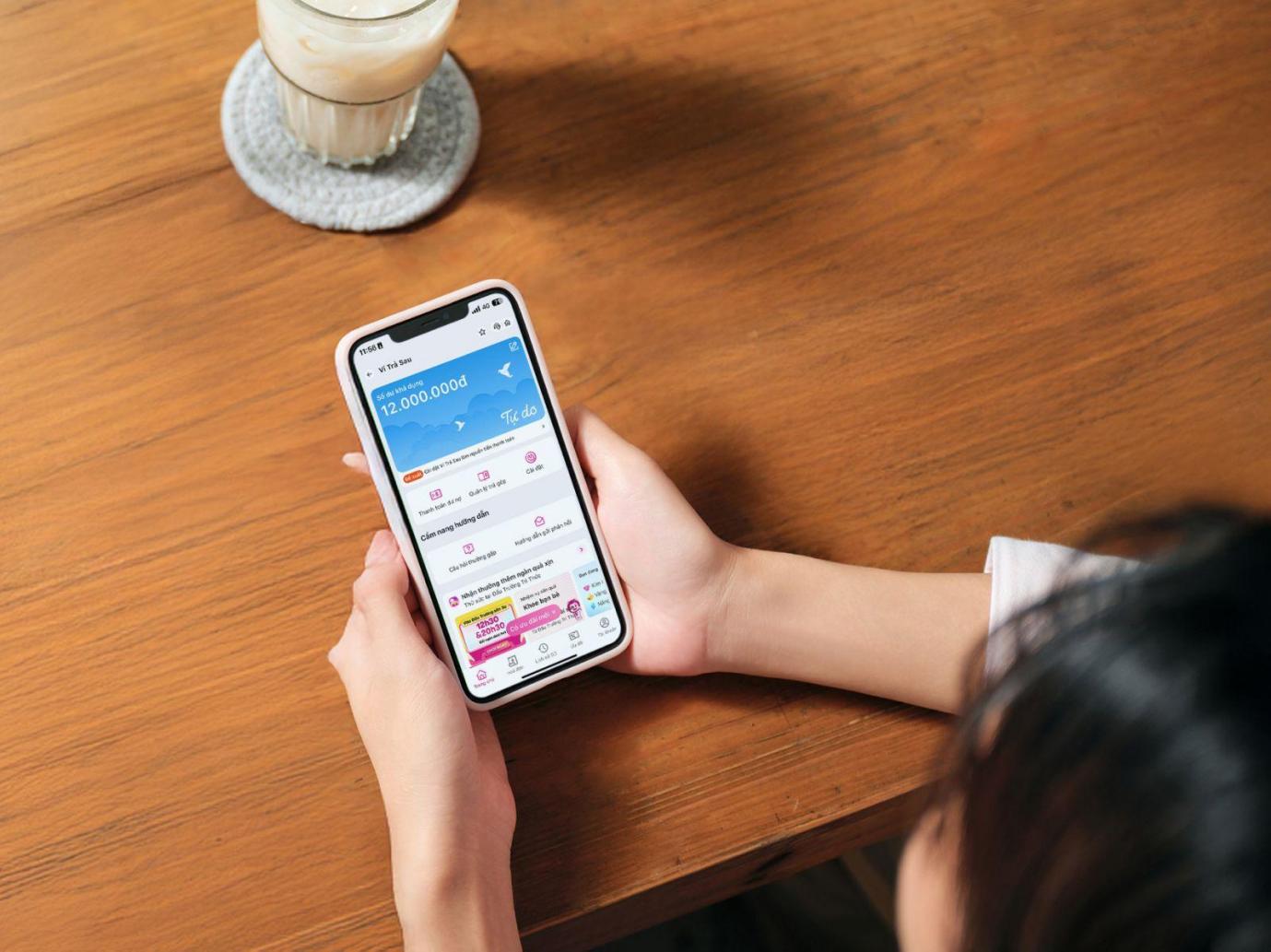 Người trẻ Việt đã sống trong thế giới số, nhưng vẫn ‘vô hình’ trong hệ thống tín dụng- Ảnh 1. Người trẻ Việt đã sống trong thế giới số, nhưng vẫn ‘vô hình’ trong hệ thống tín dụng- Ảnh 1.