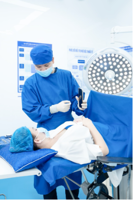 4 lý do bác sĩ David Bui được các mẹ sau sinh "chọn mặt gửi vàng"- Ảnh 2. 4 lý do bác sĩ David Bui được các mẹ sau sinh "chọn mặt gửi vàng"- Ảnh 2.