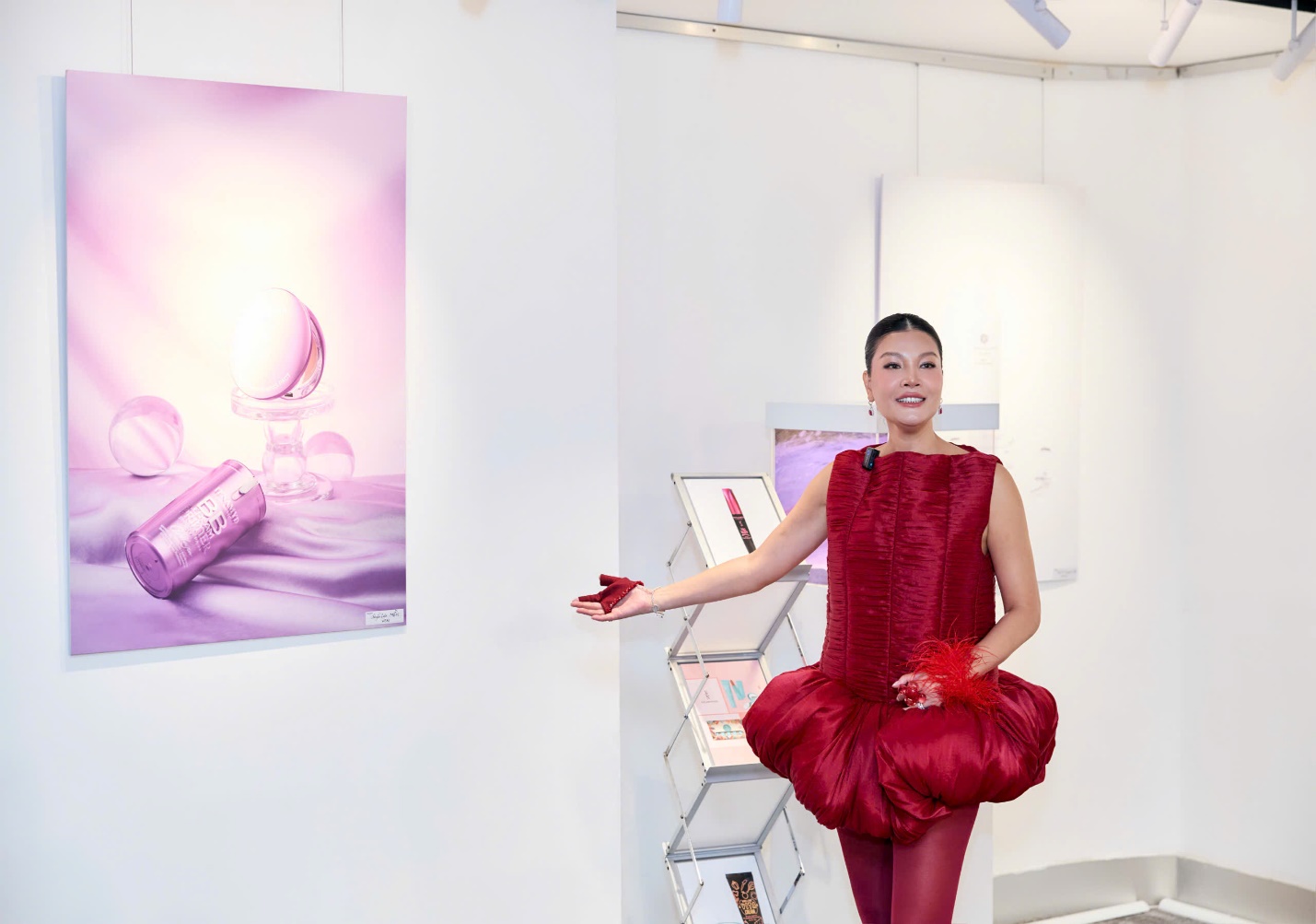 Vũ Cẩm Nhung & Tenamyd Cosmetic – ba thập kỷ một hành trình khát vọng- Ảnh 3. Vũ Cẩm Nhung & Tenamyd Cosmetic – ba thập kỷ một hành trình khát vọng- Ảnh 3.