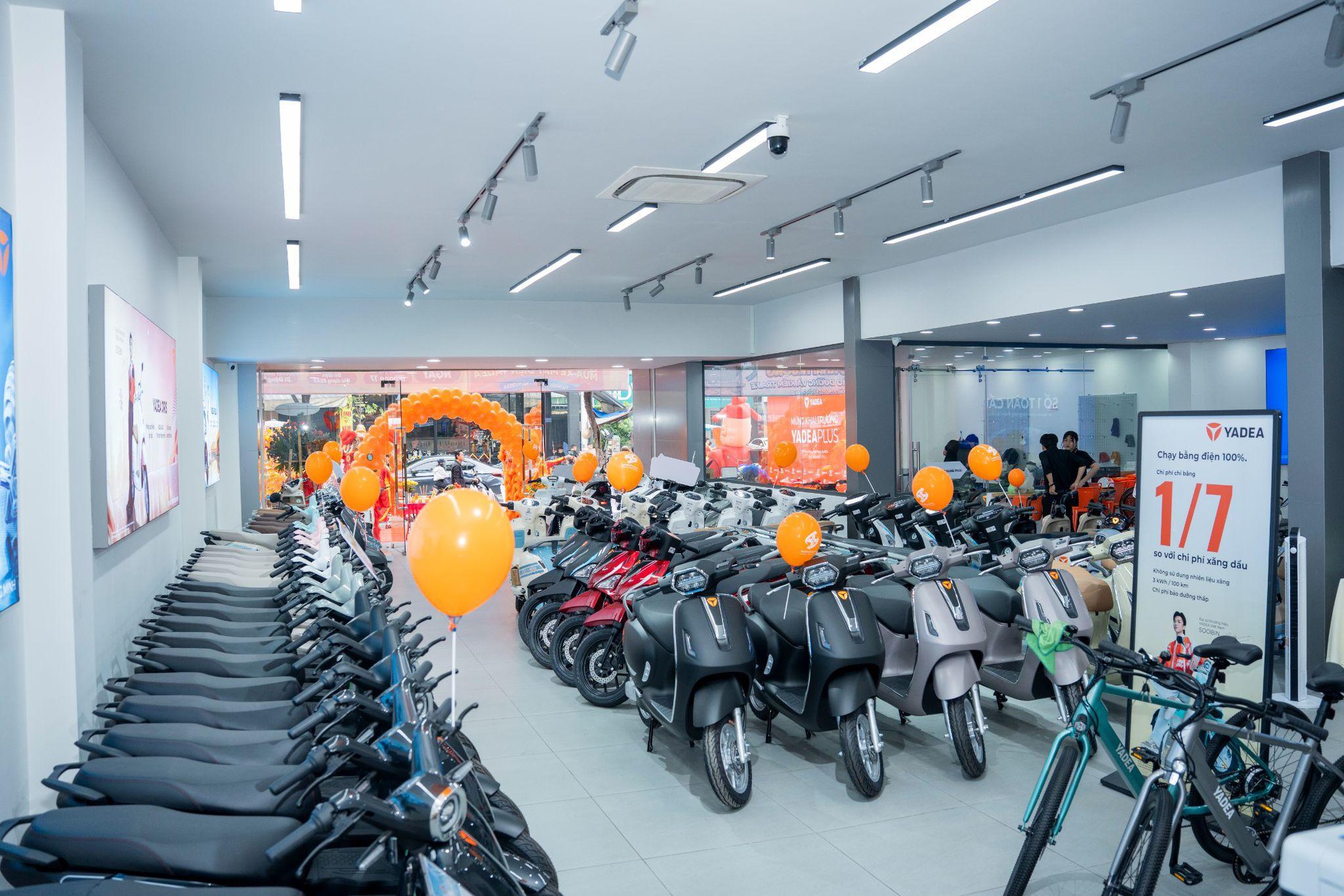Xe điện Yadea khai trương cửa hàng Yadea Plus tại khu vực Bình Chánh, TP. HCM- Ảnh 2. Xe điện Yadea khai trương cửa hàng Yadea Plus tại khu vực Bình Chánh, TP. HCM- Ảnh 2.