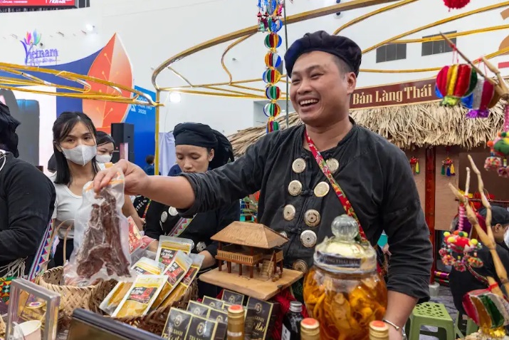Ngàn lẻ một điểm “phải đến” tại siêu hội chợ quy mô khủng bậc nhất từ trước tới nay- Ảnh 4. Ngàn lẻ một điểm “phải đến” tại siêu hội chợ quy mô khủng bậc nhất từ trước tới nay- Ảnh 4.