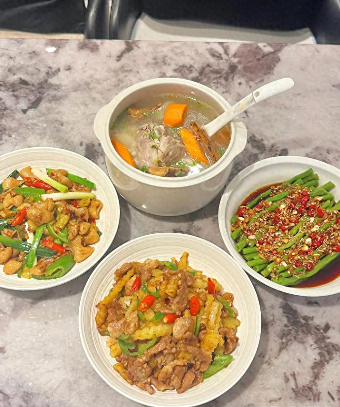 7 bữa tối độc đáo cho cả tuần thảnh thơi: Mỗi ngày đều 4 món ngon, dễ làm và được cả gia đình yêu thích- Ảnh 1. 7 bữa tối độc đáo cho cả tuần thảnh thơi: Mỗi ngày đều 4 món ngon, dễ làm và được cả gia đình yêu thích- Ảnh 1.