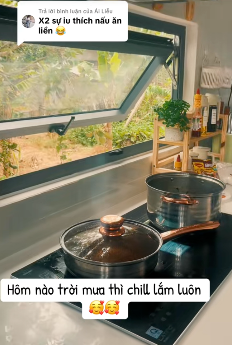 Căn bếp “hệ nghèo” nhưng sang không tưởng: Toàn đồ vài chục nghìn mà sạch như khách sạn- Ảnh 2. Căn bếp “hệ nghèo” nhưng sang không tưởng: Toàn đồ vài chục nghìn mà sạch như khách sạn- Ảnh 2.