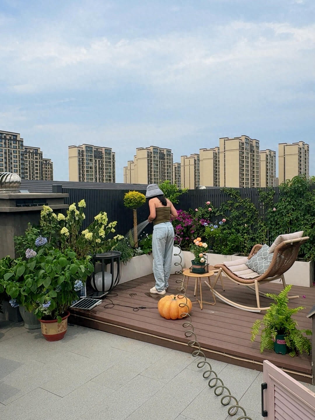 Penthouse – giấc mơ sang chảnh biến thành “địa ngục trên cao”: Tôi đã sống và hối hận!- Ảnh 1. Penthouse – giấc mơ sang chảnh biến thành “địa ngục trên cao”: Tôi đã sống và hối hận!- Ảnh 1.